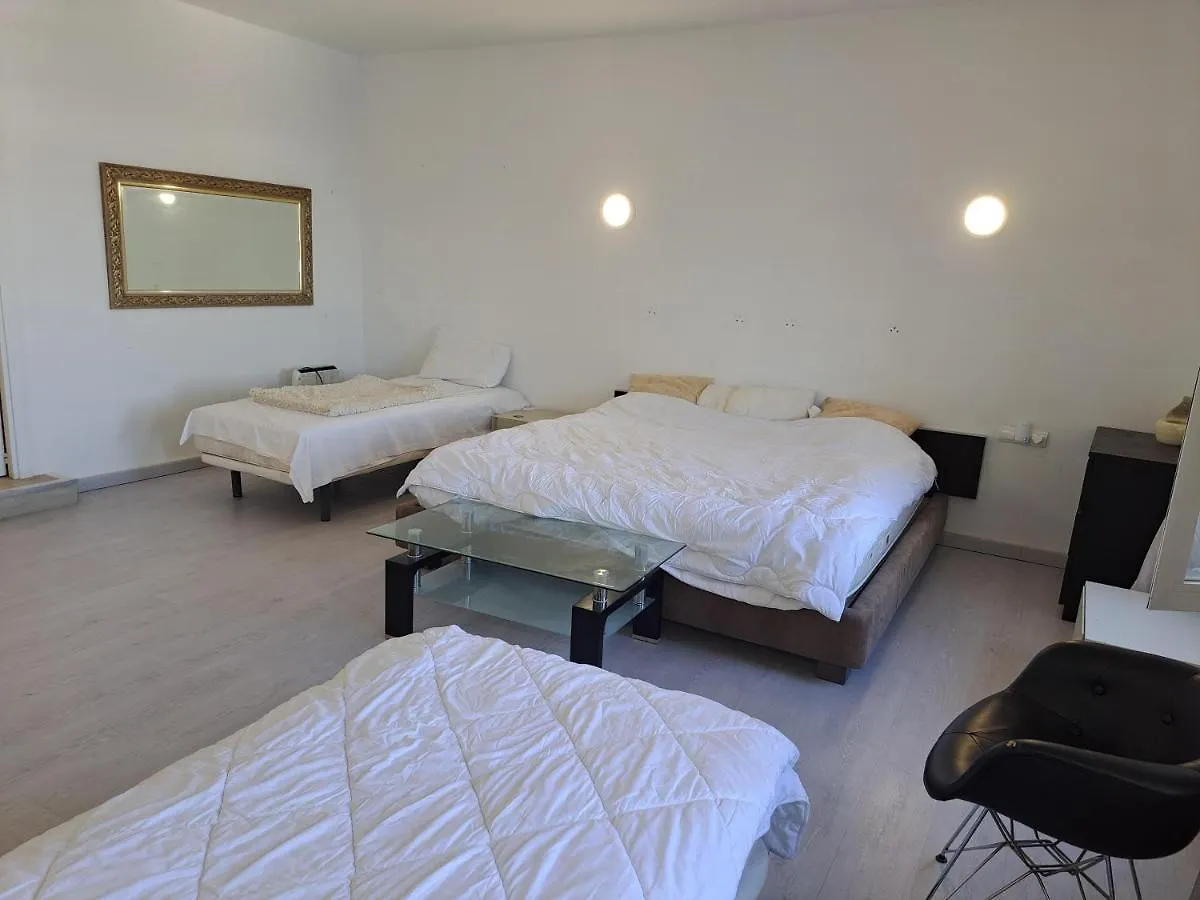 Accommodatie bij particulieren Private Suites In Huge Penthouse 1St Line Puerto Banus, Incredible Views, Jacuzzis Marbella