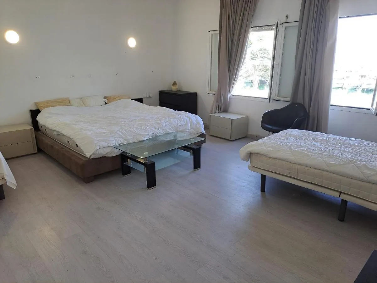Private Suites In Huge Penthouse 1St Line Puerto Banus, Incredible Views, Jacuzzis Marbella